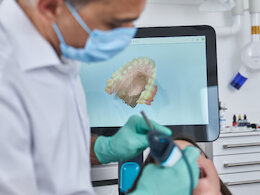 3D Röntgen für eine Zahnimplantologie
